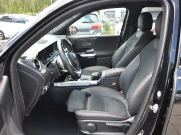 MERCEDES-BENZ GLB 220 d 8G-DCT AMG-NIGHT-DISTR.-RKAM-AHK-LED