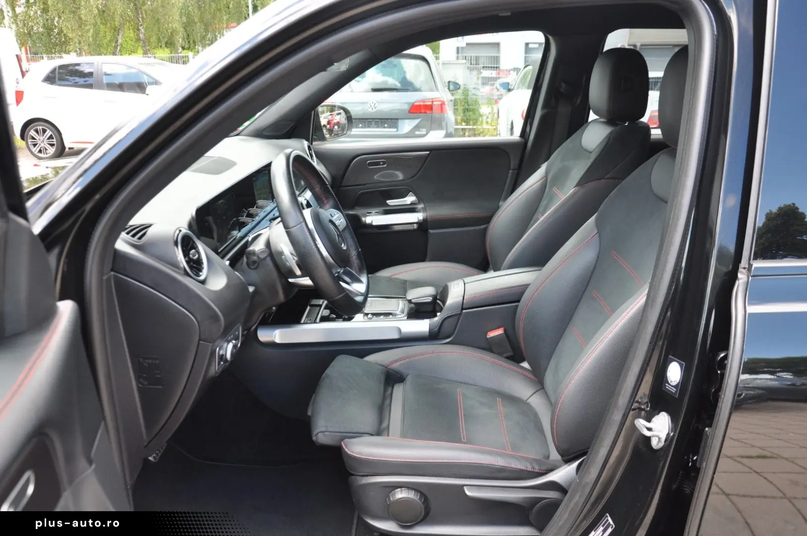MERCEDES-BENZ GLB 220 d 8G-DCT AMG-NIGHT-DISTR.-RKAM-AHK-LED