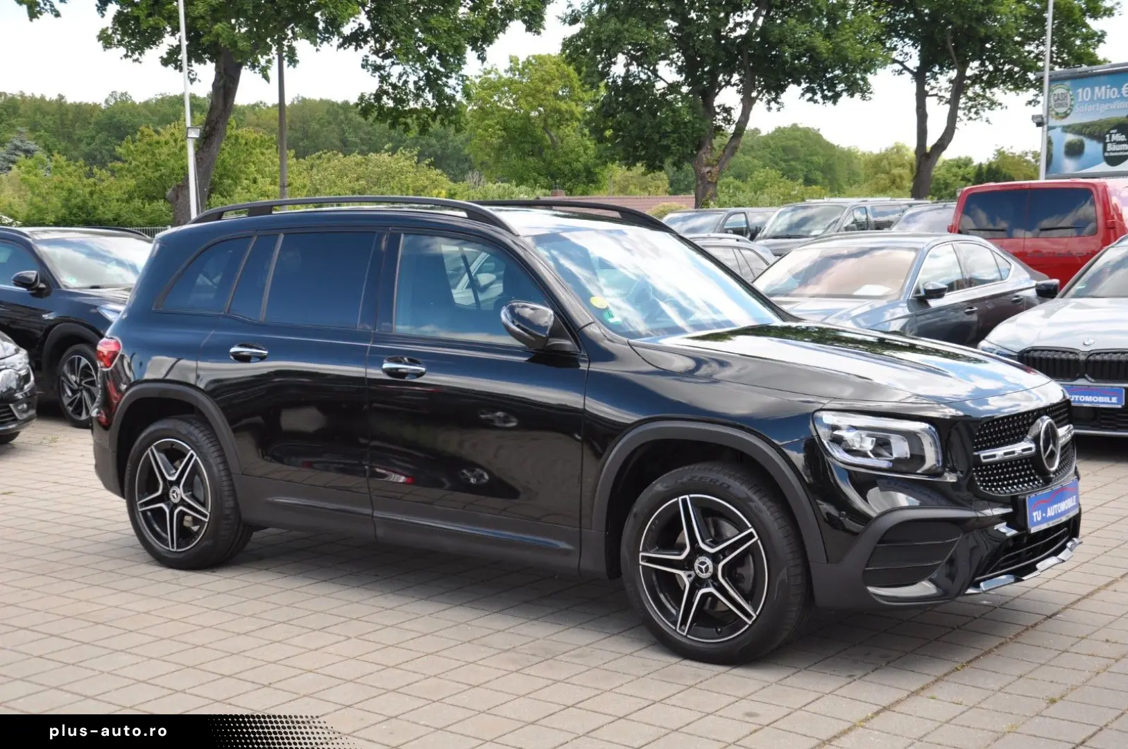 MERCEDES-BENZ GLB 220 d 8G-DCT AMG-NIGHT-DISTR.-RKAM-AHK-LED
