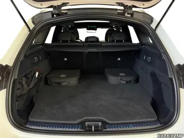MERCEDES-BENZ GLC 300 de AMG Ventilation 360