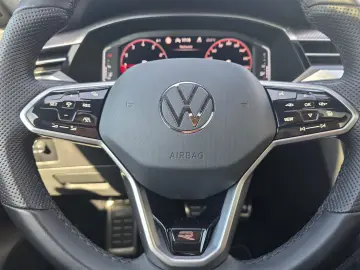 VW Arteon R-Line Pano Standhzg IQ-LED Matrix H&K