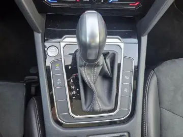 VW Arteon R-Line Pano Standhzg IQ-LED Matrix H&K