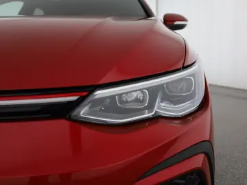VW Golf VIII 2.0 TSI DSG GTI LED Navi Sitzheizung