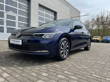VW Golf VIII 1.5 TSI Active LED VIRTUAL ACC AHK NAV