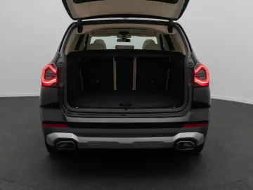 BMW X3 xD30d H K DAB Kamera Leder Panorama MSport