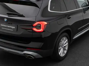 BMW X3 xD30d H K DAB Kamera Leder Panorama MSport