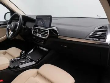 BMW X3 xD30d H K DAB Kamera Leder Panorama MSport