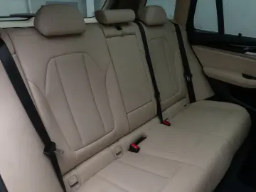 BMW X3 xD30d H K DAB Kamera Leder Panorama MSport