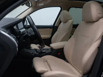 BMW X3 xD30d H K DAB Kamera Leder Panorama MSport