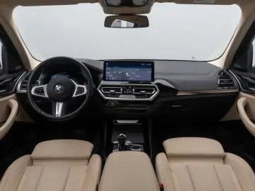 BMW X3 xD30d H K DAB Kamera Leder Panorama MSport