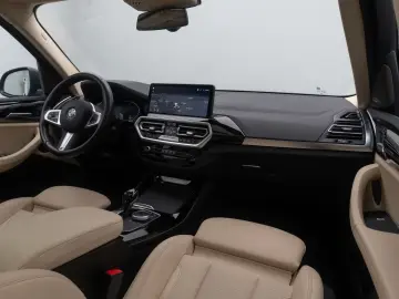 BMW X3 xD30d H K DAB Kamera Leder Panorama MSport