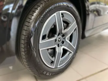 MERCEDES-BENZ GLC 300de 4M AMG Burmester Ventilation 360
