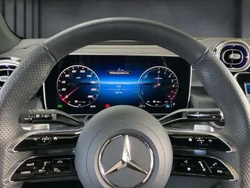MERCEDES-BENZ GLC 300de 4M AMG Burmester Ventilation 360