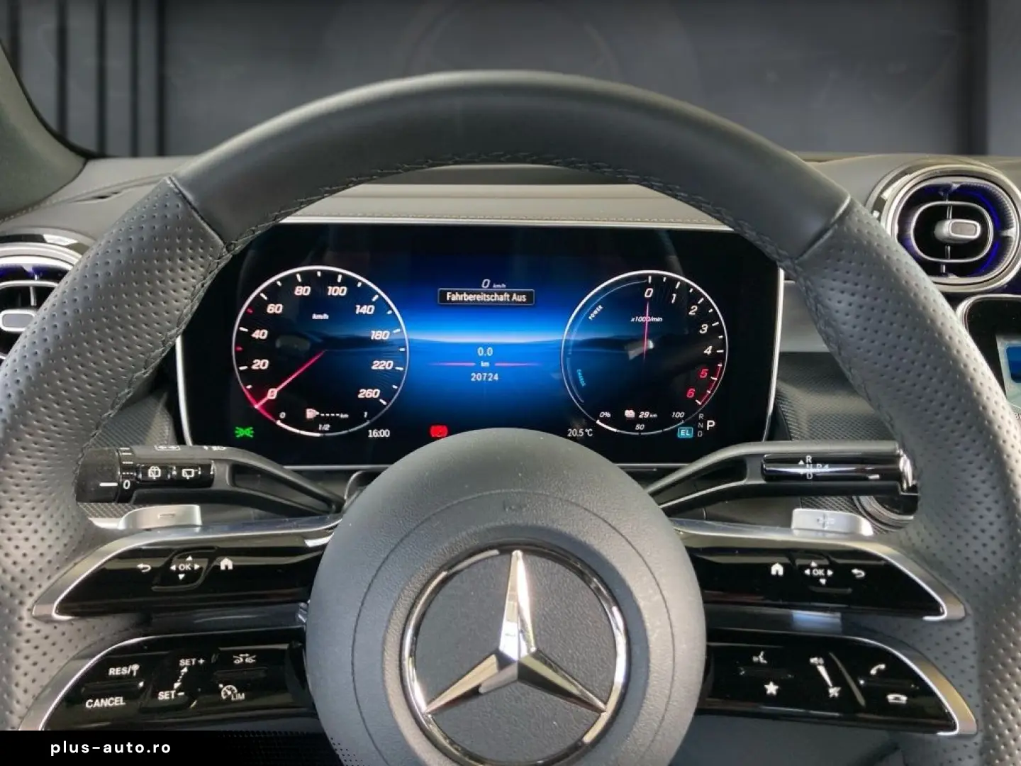 MERCEDES-BENZ GLC 300de 4M AMG Burmester Ventilation 360