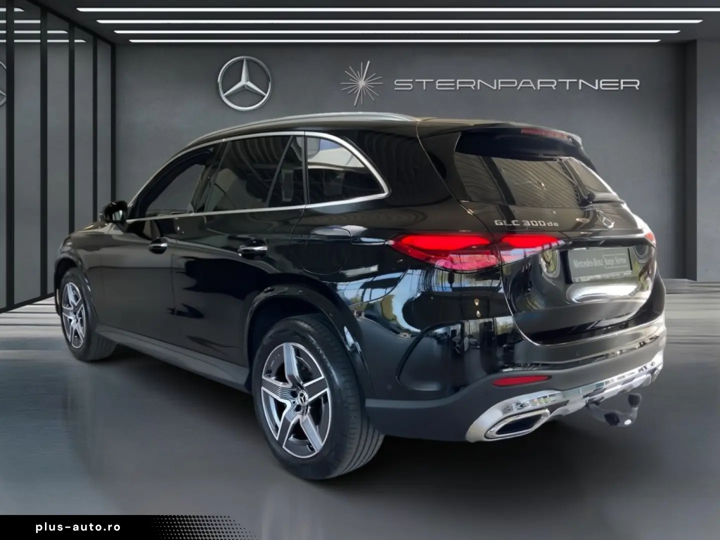 MERCEDES-BENZ GLC 300de 4M AMG Burmester Ventilation 360