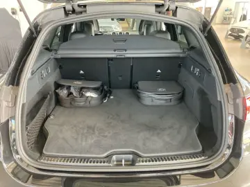 MERCEDES-BENZ GLC 300de 4M AMG Burmester Ventilation 360