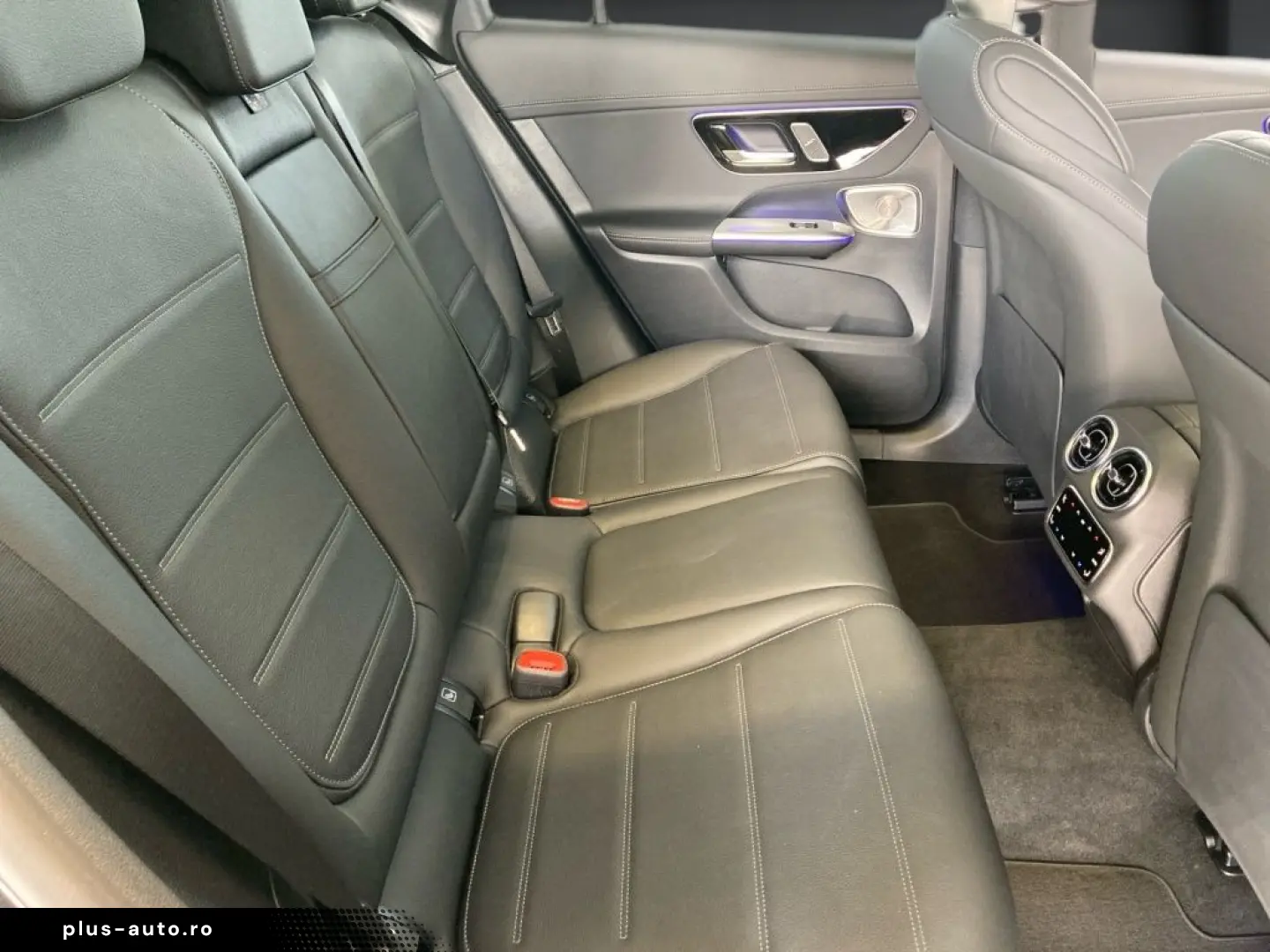 MERCEDES-BENZ GLC 300de 4M AMG Burmester Ventilation 360