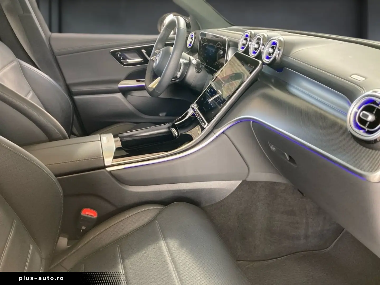 MERCEDES-BENZ GLC 300de 4M AMG Burmester Ventilation 360