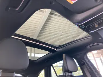MERCEDES-BENZ GLC 300de 4M AMG Burmester Ventilation 360
