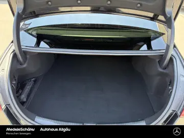 MERCEDES-BENZ C 300 de AMG Premium Pano Distronic D-Light