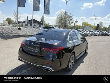 MERCEDES-BENZ C 300 de AMG Premium Pano Distronic D-Light