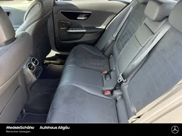 MERCEDES-BENZ C 300 de AMG Premium Pano Distronic D-Light