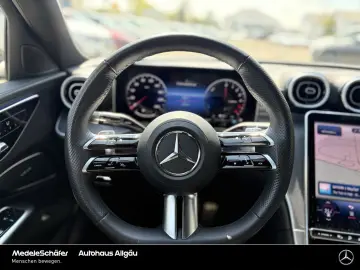 MERCEDES-BENZ C 300 de AMG Premium Pano Distronic D-Light
