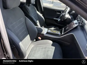 MERCEDES-BENZ C 300 de AMG Premium Pano Distronic D-Light