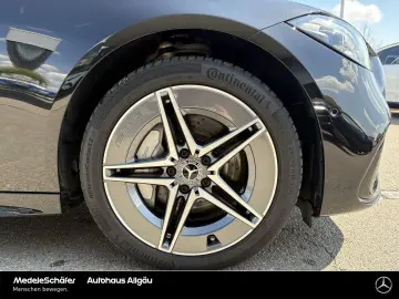 MERCEDES-BENZ C 300 de AMG Premium Pano Distronic D-Light