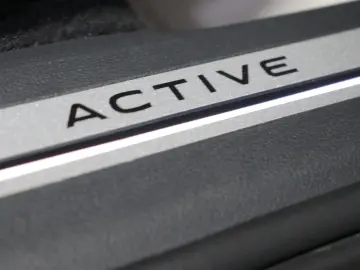 VW Tiguan 1.5 TSI DSG Active KAMERA LED ACC NAVI SH