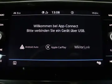 VW Tiguan 1.5 TSI DSG Active KAMERA LED ACC NAVI SH