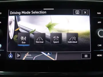 VW Tiguan 1.5 TSI DSG Active KAMERA LED ACC NAVI SH