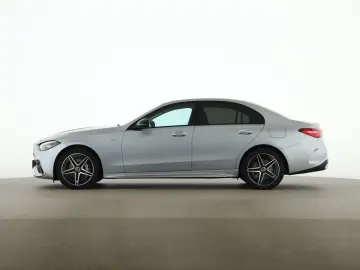 MERCEDES-BENZ C 300 e AMG Night MBUX Pano Kamera LED Memory