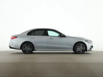 MERCEDES-BENZ C 300 e AMG Night MBUX Pano Kamera LED Memory