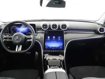 MERCEDES-BENZ C 300 e AMG Night MBUX Pano Kamera LED Memory