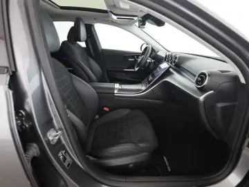 MERCEDES-BENZ C 300 de AMG Digital Light Memory Pano 360