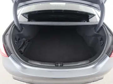 MERCEDES-BENZ C 300 de AMG Digital Light Memory Pano 360