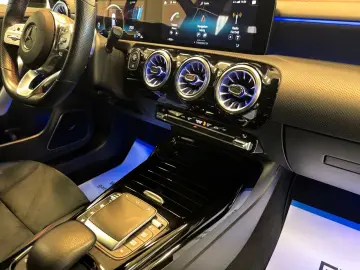 MERCEDES-BENZ CLA 35 AMG 4MATIC Coupé   Garantie   Ambiente
