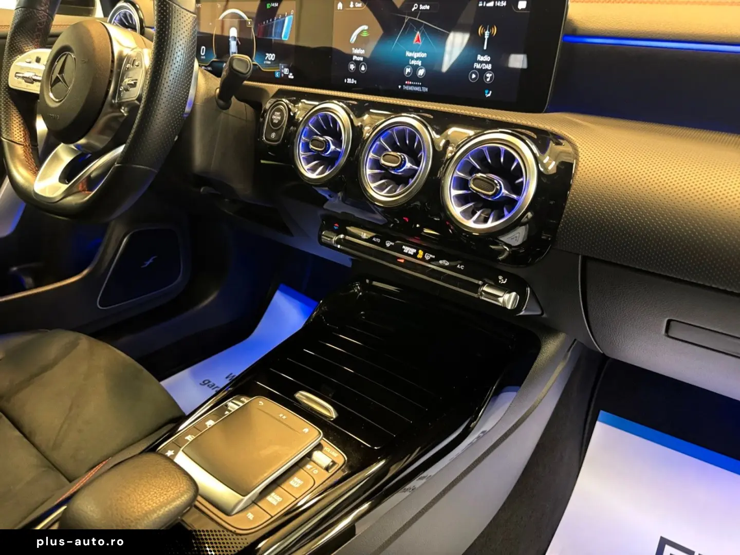 MERCEDES-BENZ CLA 35 AMG 4MATIC Coupé   Garantie   Ambiente