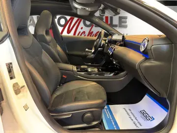MERCEDES-BENZ CLA 35 AMG 4MATIC Coupé   Garantie   Ambiente