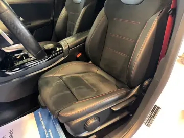 MERCEDES-BENZ CLA 35 AMG 4MATIC Coupé   Garantie   Ambiente