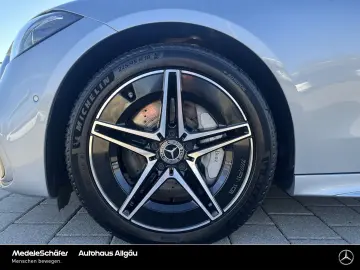 MERCEDES-BENZ C 300 de AMG Night Premium 18  Pano Distronic