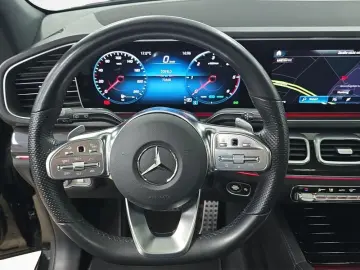 MERCEDES-BENZ GLE 300 d 4M PANO AHK MULTIBEAM DISTR.…