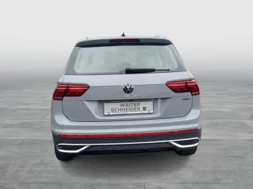 VW Tiguan 2.0 TDI 4Motion Elegance Navi Matrix LED