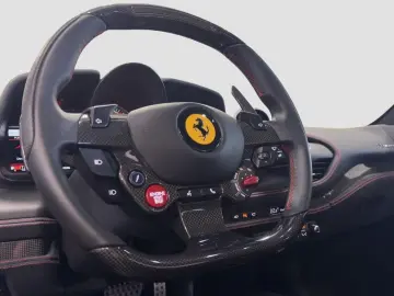 FERRARI F8 Tributo