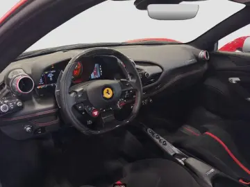 FERRARI F8 Tributo