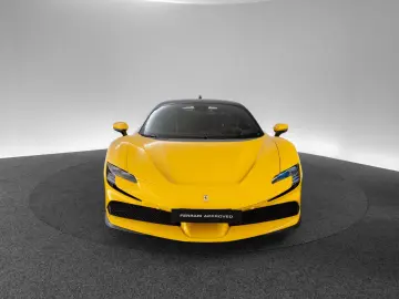 FERRARI SF90 Stradale