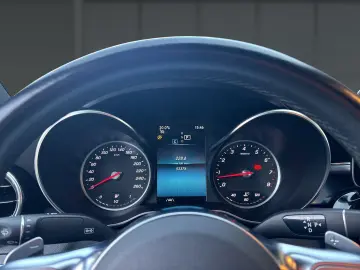 MERCEDES-BENZ C 180 Coupe AMG-Line Ambiente Kamera SHZ LED