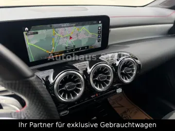 MERCEDES-BENZ CLA 200 AMG LINE   LEDER - NAVI - SITZHZ