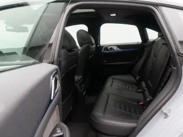 BMW M440 i xD Gran Coupé H K Kamera HUD DAB 19Zoll